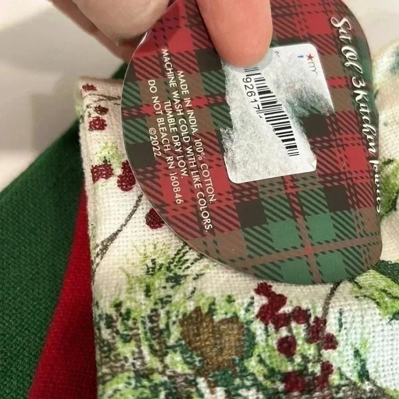Holiday Cheer Set of 3 kitchen towels - Picture 5 of 5